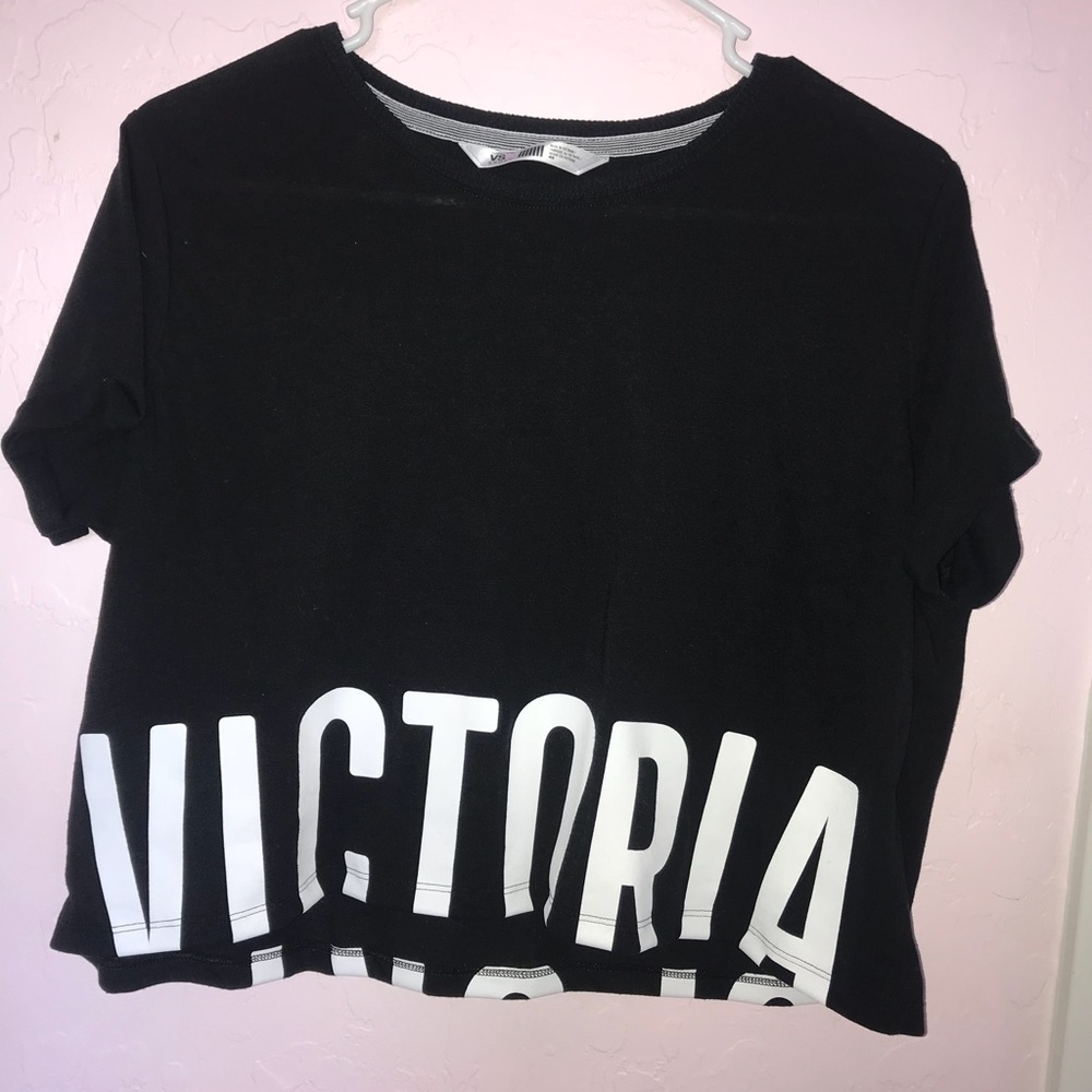 ‼️NEW‼️Victoria Sport crop shirt